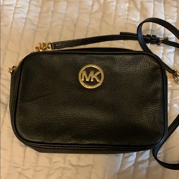 Michael Kors purse - Picture 1 of 3